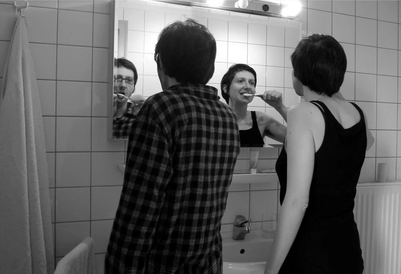 Daniela Comani  • Eine glückliche Ehe / Un matrimonio felice