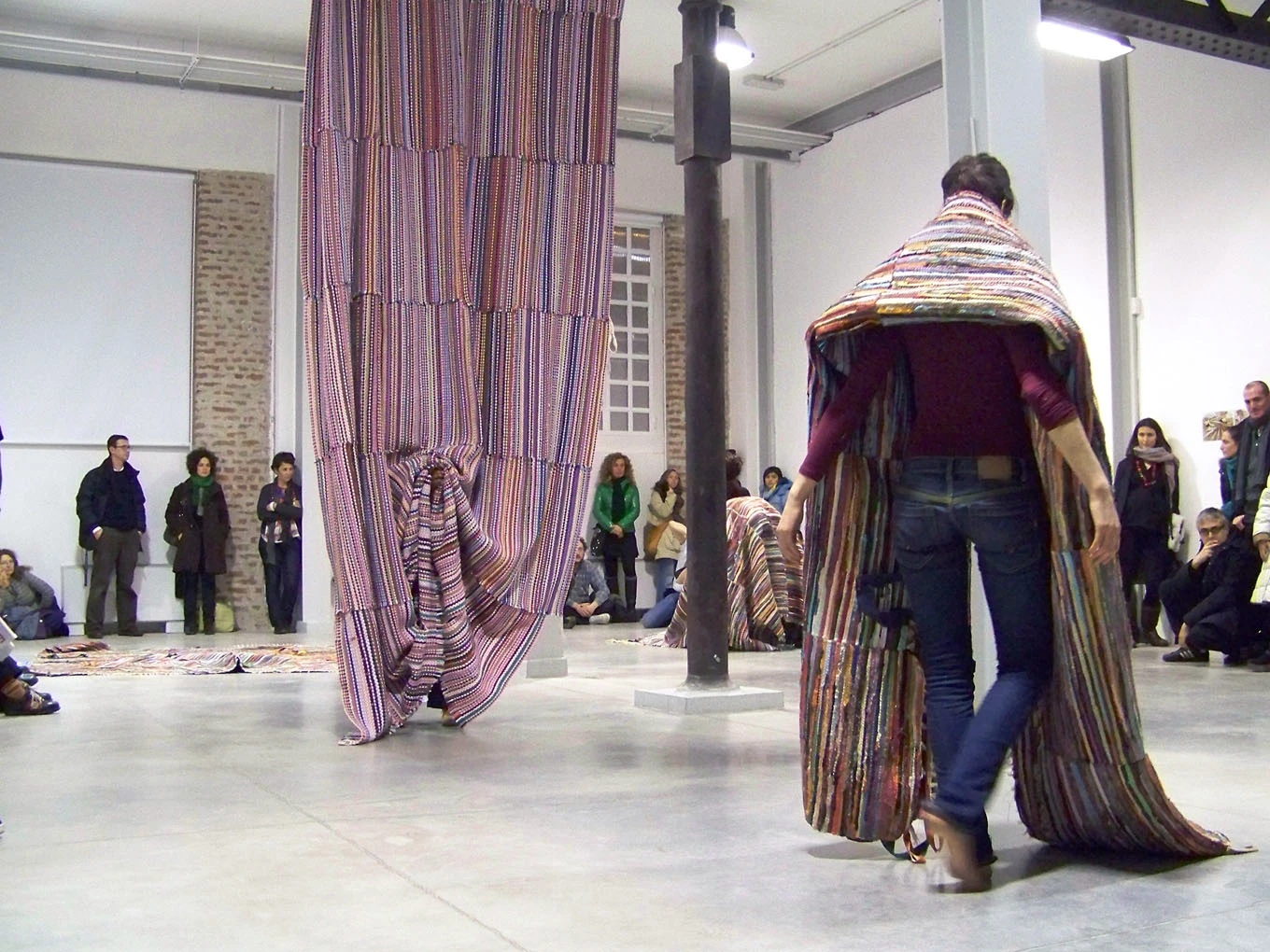 Paola Anzichè • Tapis-à-porter