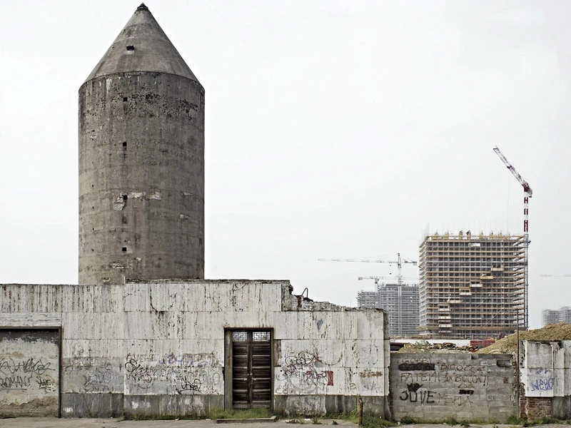 Ritratti. Percorsi video a Milano #3: Meris Angioletti