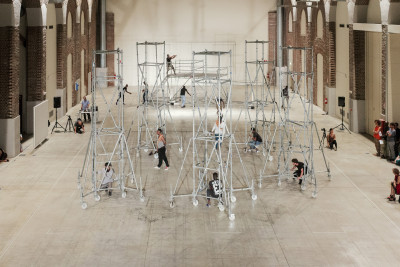 Nico Angiuli • The Tools' dance - Collective Performance