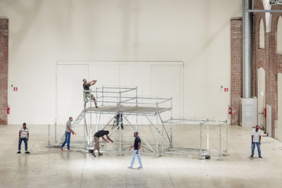 Nico Angiuli • The Tools' dance - Collective Performance
